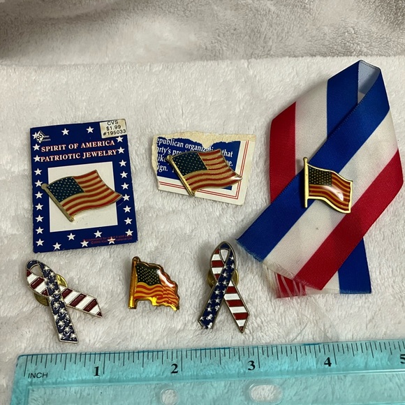 Other - Vtg Patriotic American Flag Lapel Pin lot - Gold Tone, Red White Blue